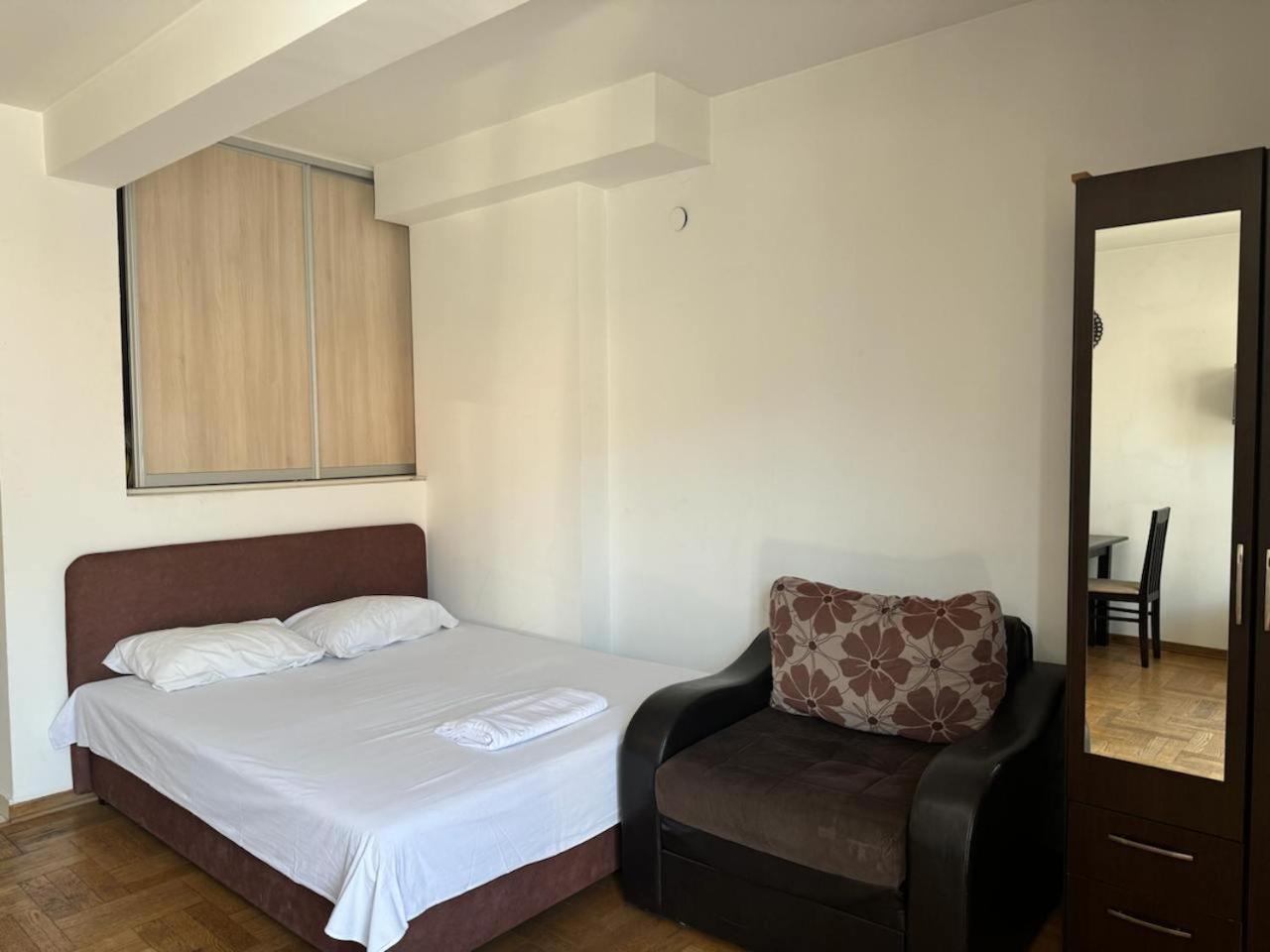 Apartments Montreal Budva Phòng bức ảnh